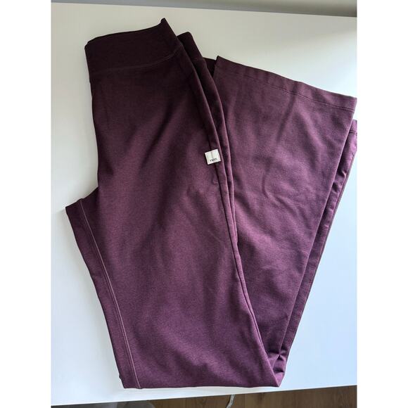 $118 Vuori Granite Burgundy High Waist Flare Leggings - Small - Picture 2 of 7